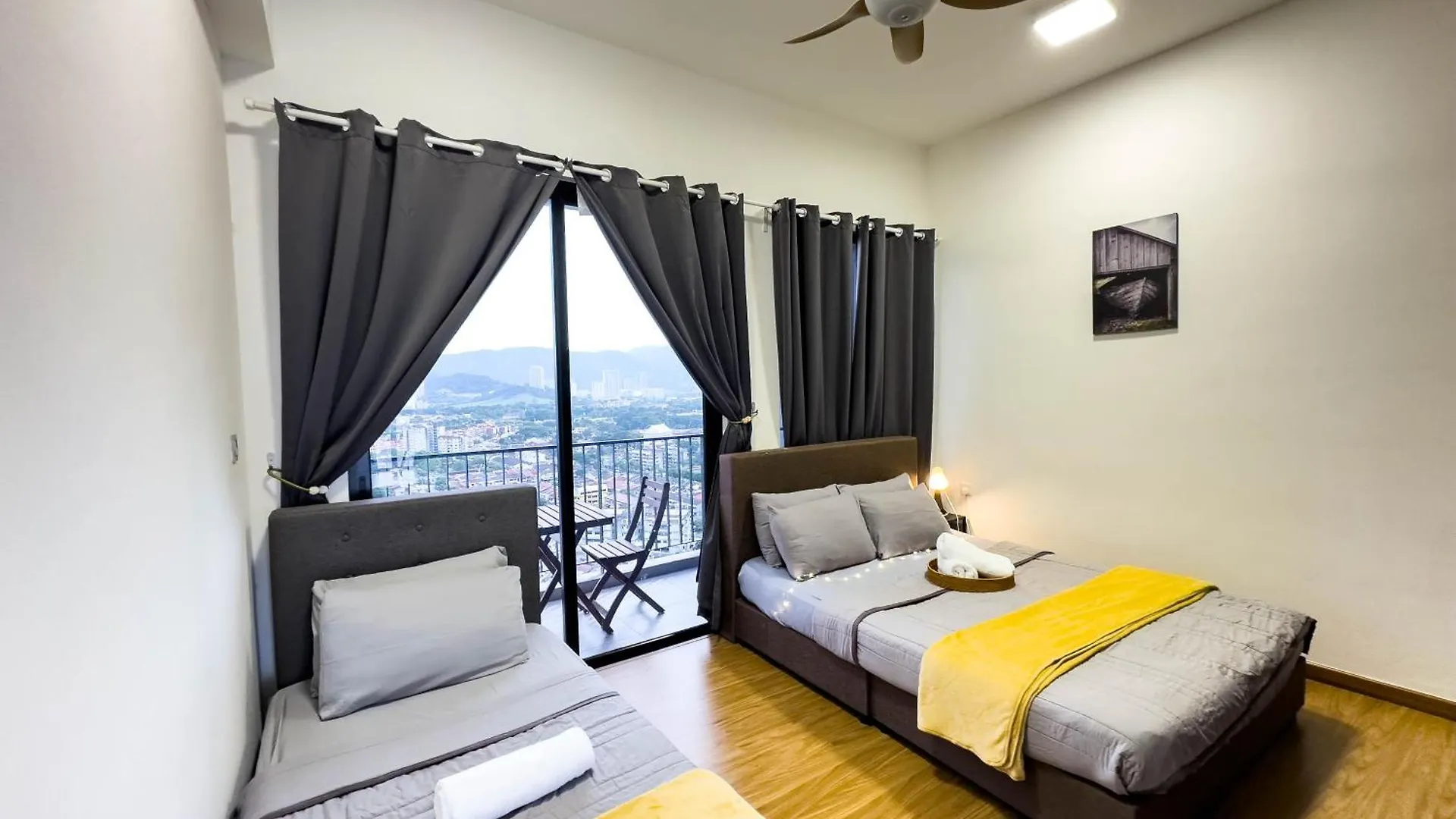 Apartment Beacon Executive Suite With Skypool 2Br 11Pax Georgetown Penang