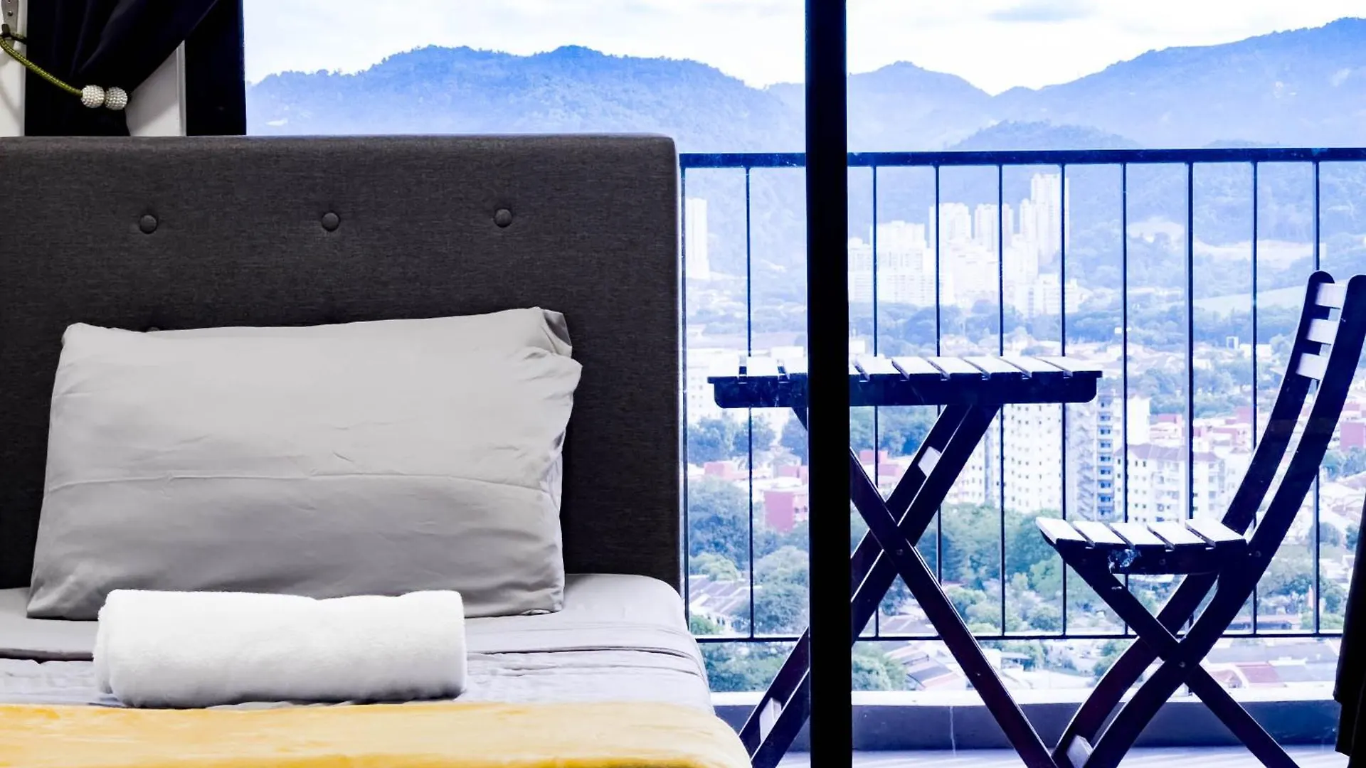 Apartment Beacon Executive Suite With Skypool 2Br 11Pax Georgetown Penang Malaysia
