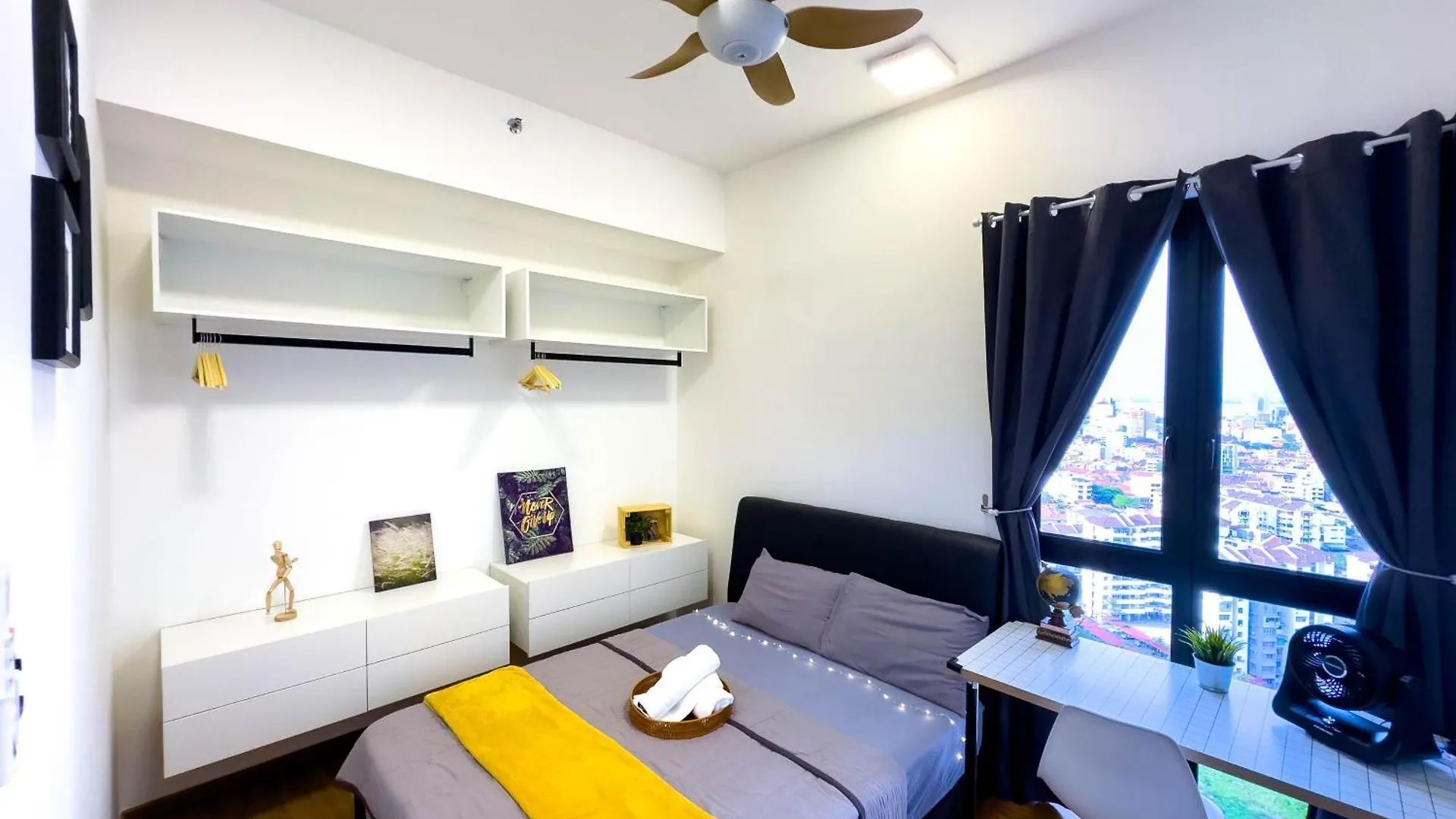 Apartment Beacon Executive Suite With Skypool 2Br 11Pax Georgetown Penang Malaysia