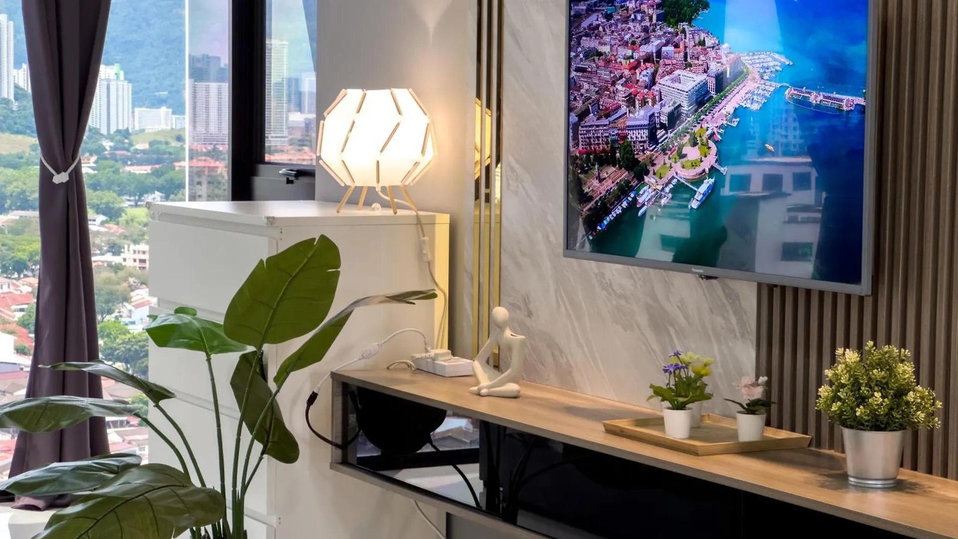 Beacon Executive Suite With Skypool 2Br 11Pax Georgetown Penang Apartment George Town