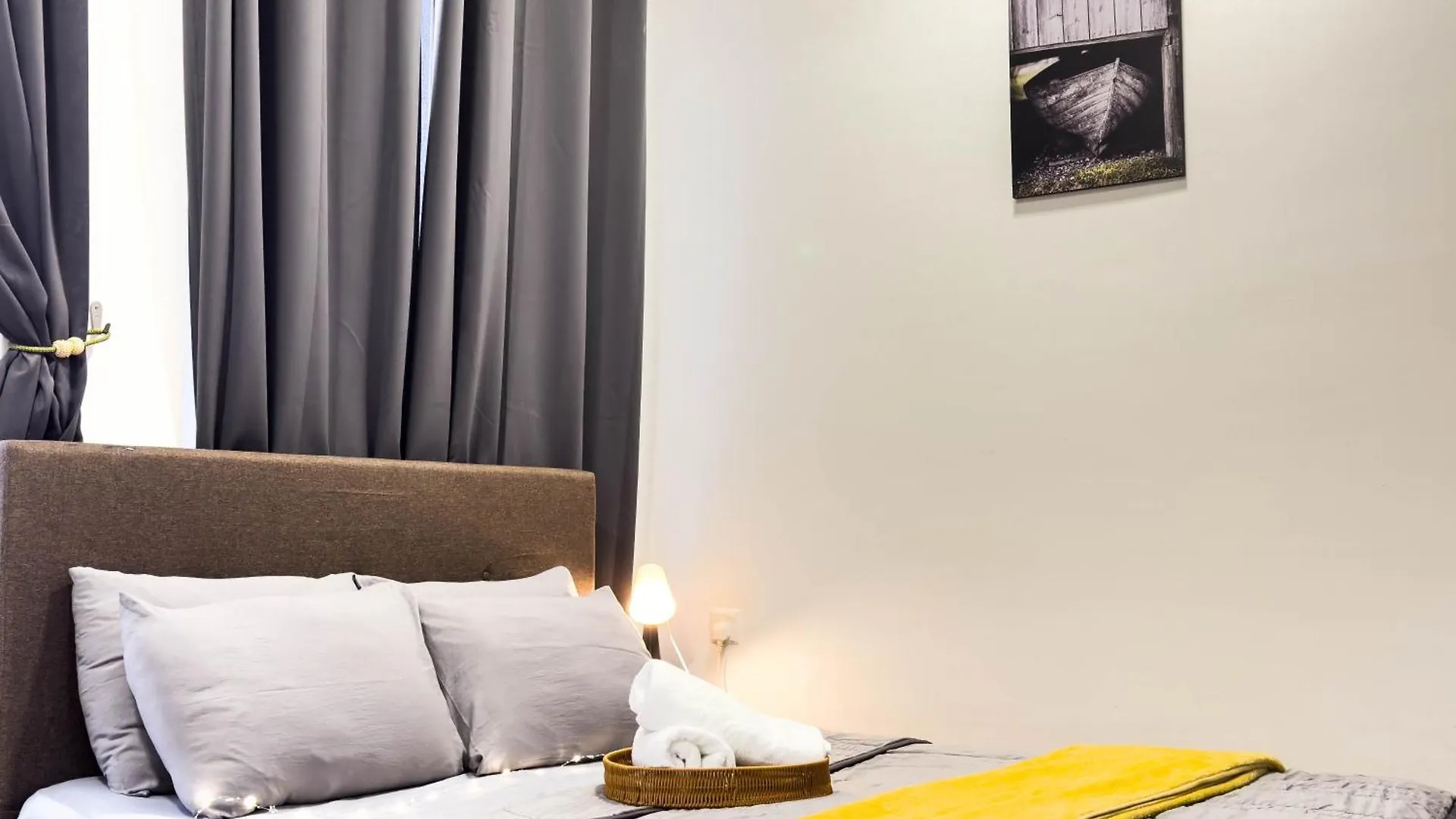 Beacon Executive Suite With Skypool 2Br 11Pax Georgetown Penang Apartmán