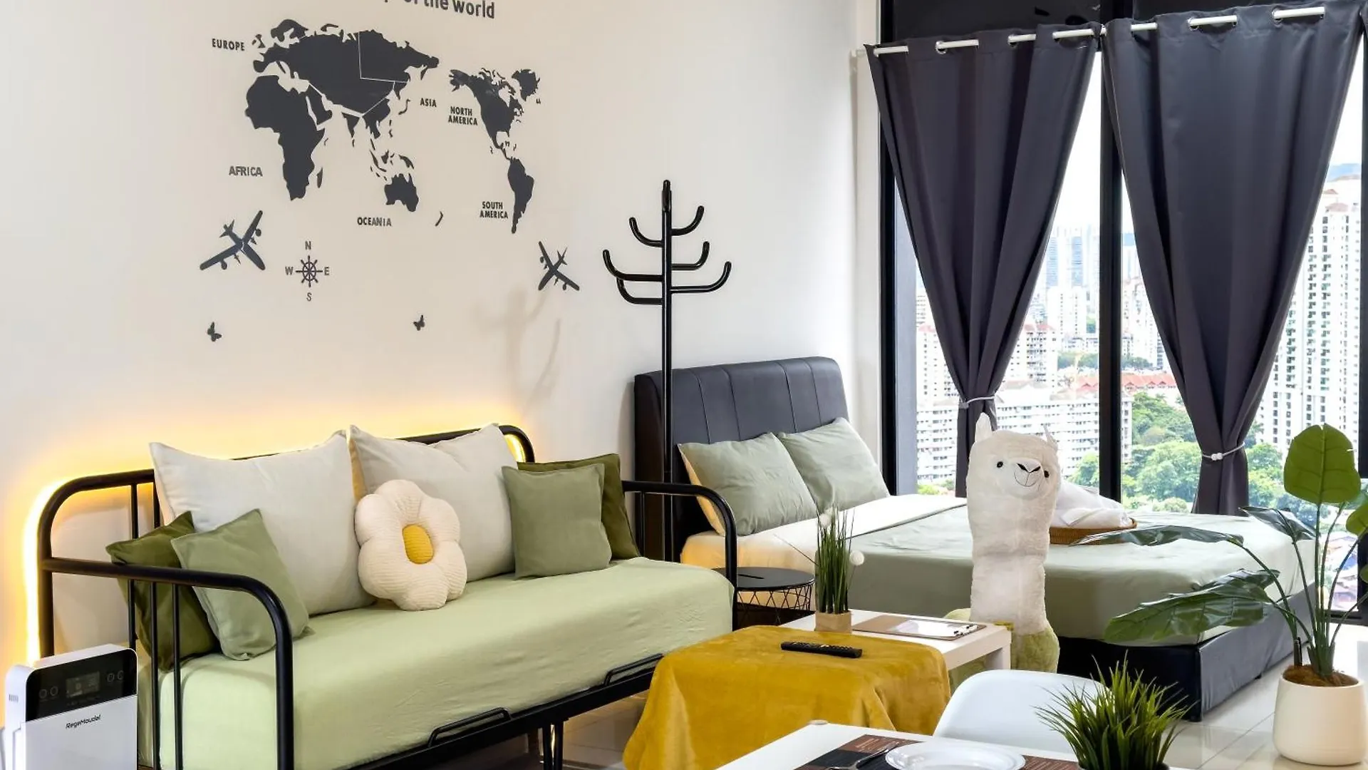 Beacon Executive Suite With Skypool 2Br 11Pax Georgetown Penang